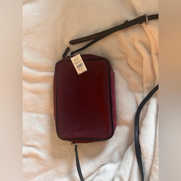 Michael Kors Crossbody - Picture 6 of 6